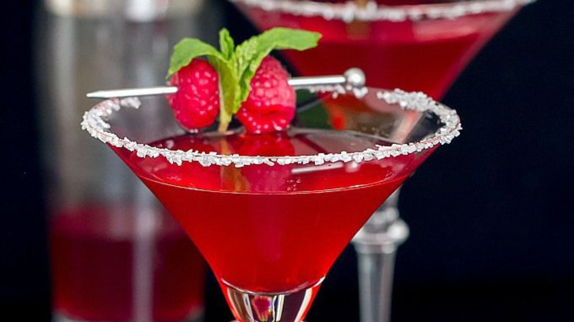 hf hotels romantic cocktail berry naughty