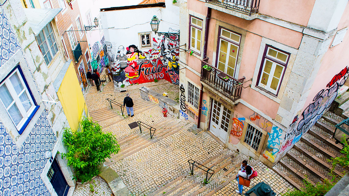 Alfama (2,8 km, 38 minuti a piedi)