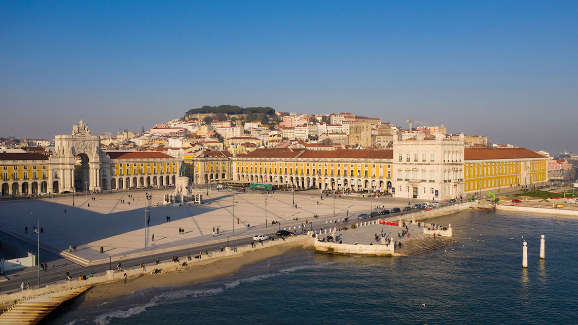 Praça do Comércio (2,4 km, 30 minuti a piedi)