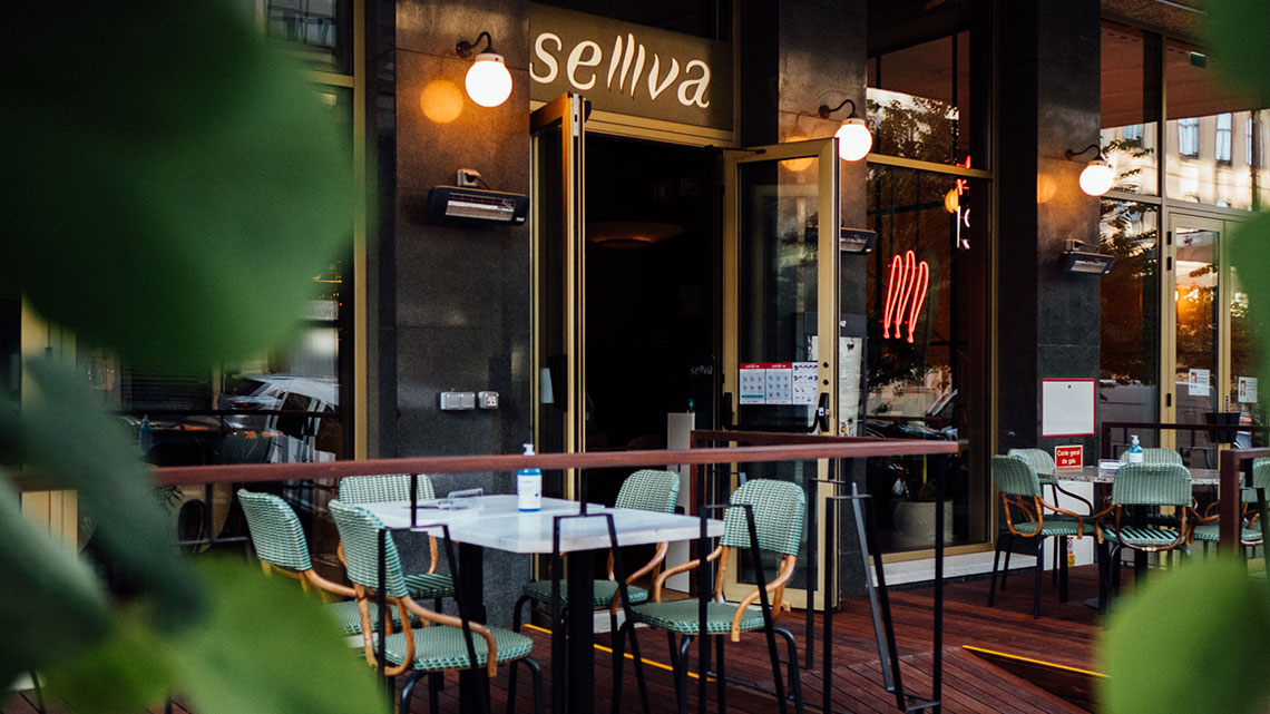 Selllva (240 m, 3 minuti a piedi)