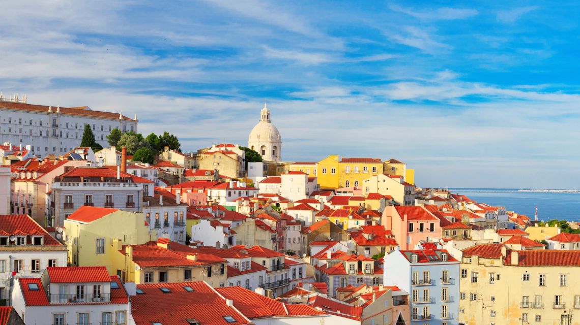 Passeio em Alfama com Fado ao vivo
