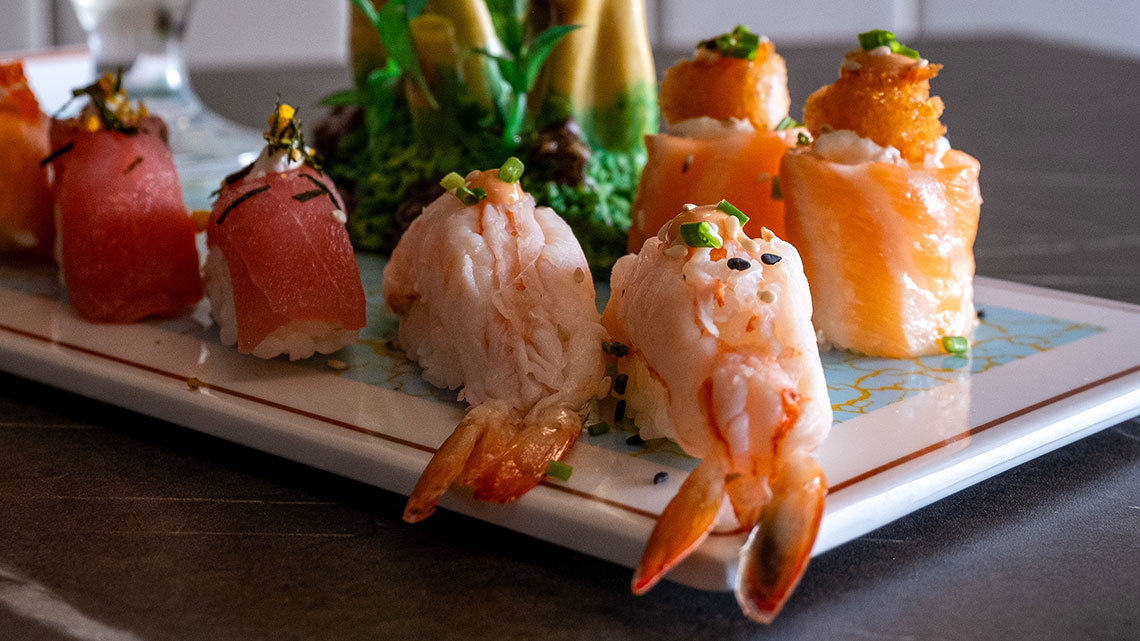 Kyuden Sushi (550 m, 9 min. a pé)