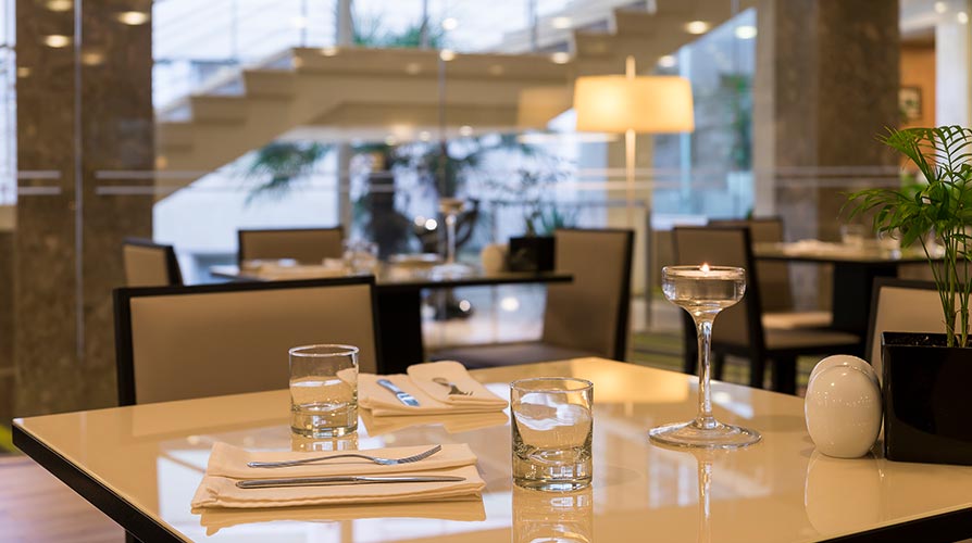 hf-fenix-lisboa-restaurante-espaco-jardim.jpg