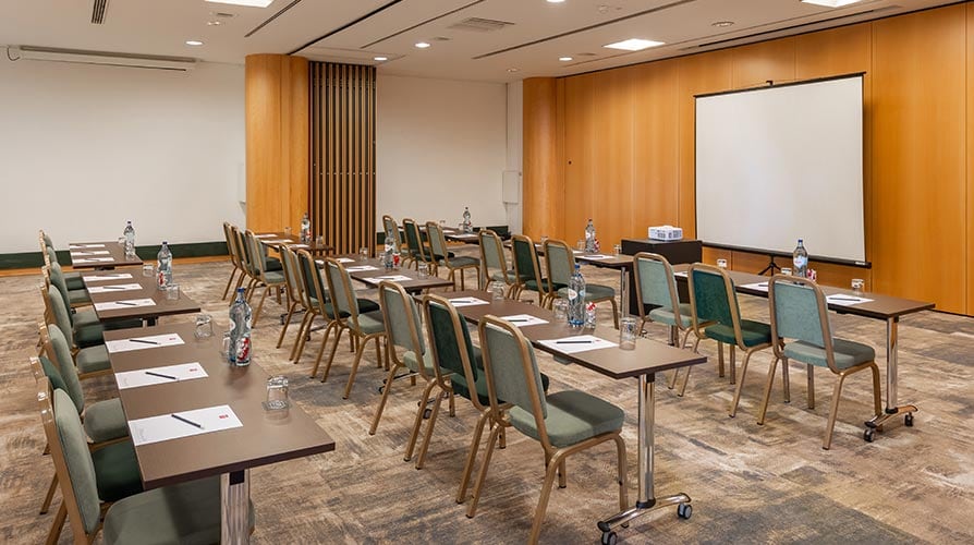 hf-fenix-lisboa-salas-aula.jpg