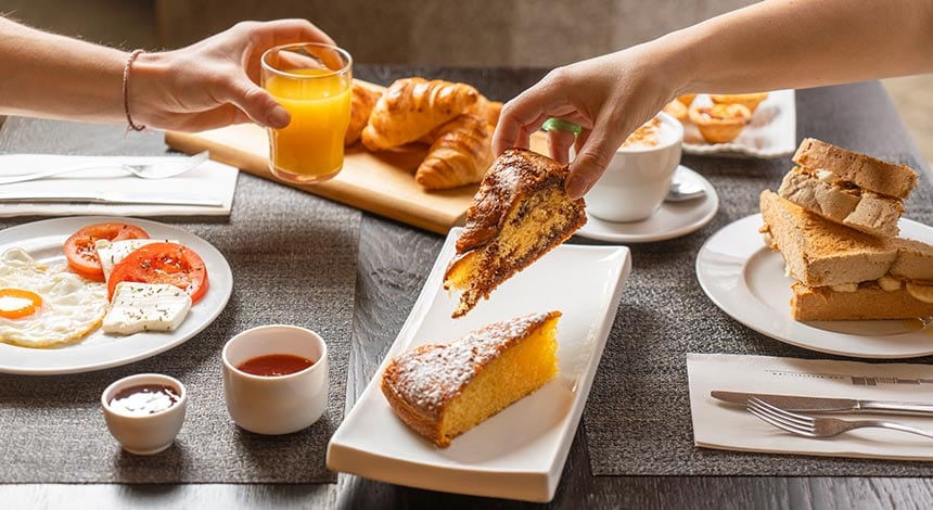 hf-fenix-porto-breakfast-buffet.jpg