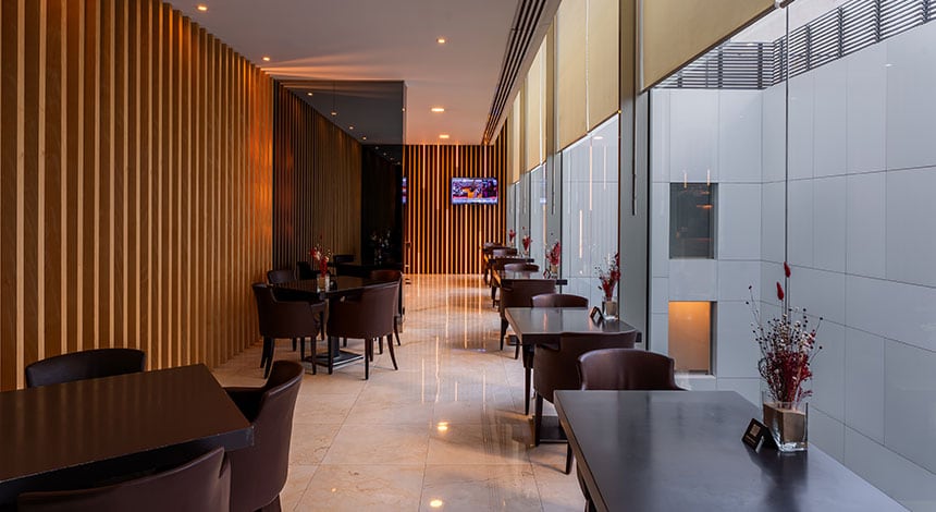 hf-fenix-urban-lobby-bar-mjrfgij5_lh.jpg