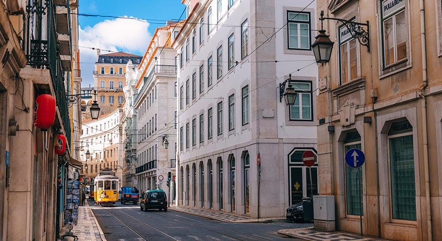 hf-hotels-visitar-lisboa-baixa-chiado-eletrico.jpg