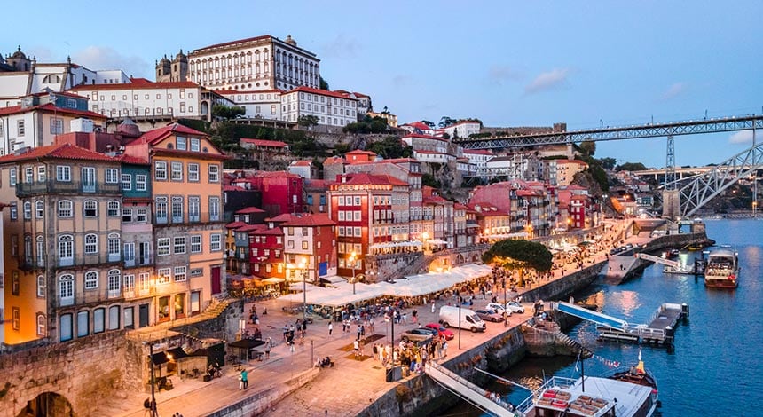 hf-hotels-visitar-porto-ribeira.jpg
