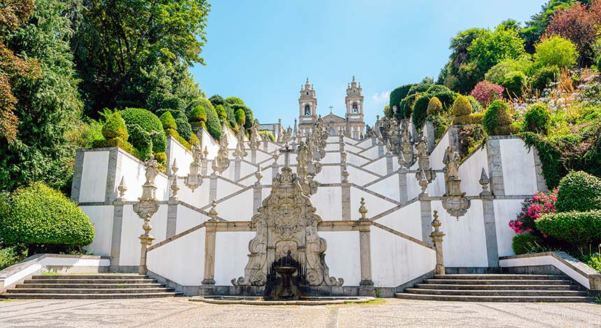 hf-hotels-visitar-portugal-bom-jesus-braga.jpg