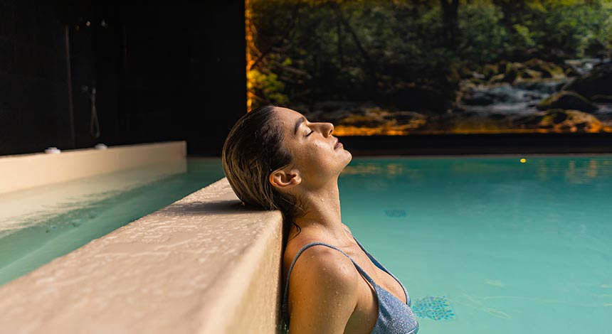 hf-ipanema-park-indoor-pool-jacuzzi.jpg