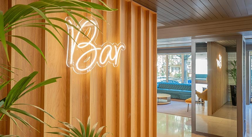 hf-tuela-porto-lobby-bar-sign.jpg