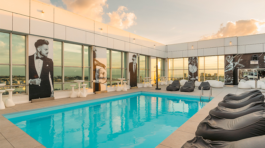 rooftop-piscina-exterior.jpg
